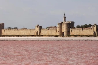 Tours et remparts d'Aigues-Mortes